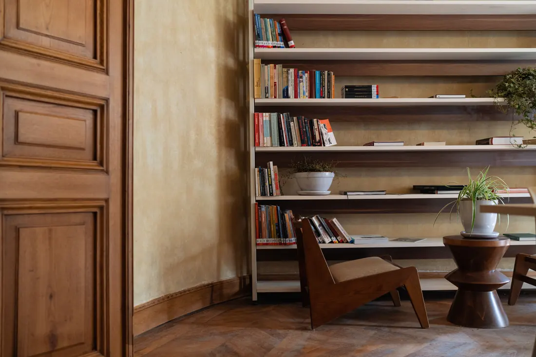 Custom Built-In Bookshelves & Home Library Shelving construction detail, Milwaukee WI